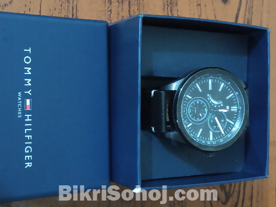 TOMMY HILFIGER watch